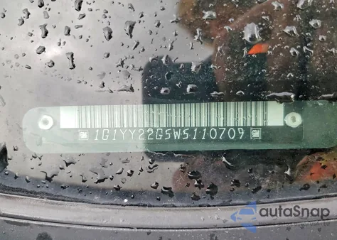 1998 Chevrolet Corvette из США, поврежденный, VIN 1G1YY22G5W5110709